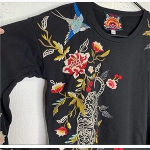 Johnny Was SET black floral tiger embroidered sweatshirt & leggings set. Size XS